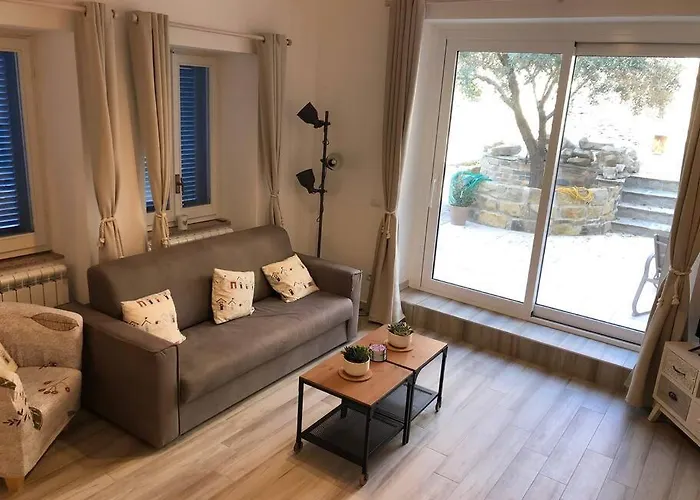 Villa 'piccolo Paradiso' *