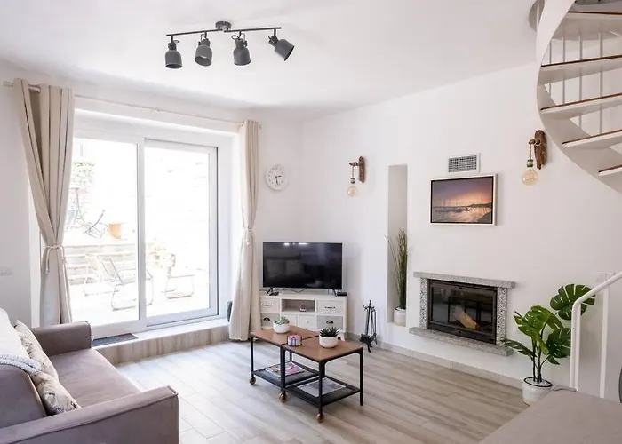 Villa 'piccolo Paradiso' Angera